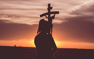 La iglesia, la madre de los feligreses que nos une y protege al desamparado.